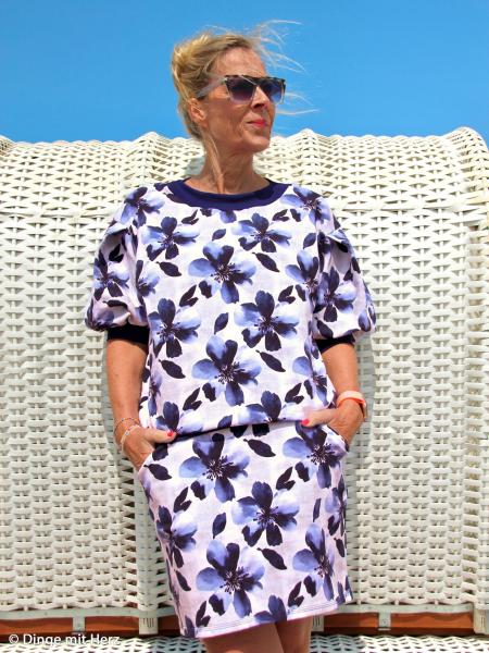 French Terry Judith  Blaue Blüten by Swafing